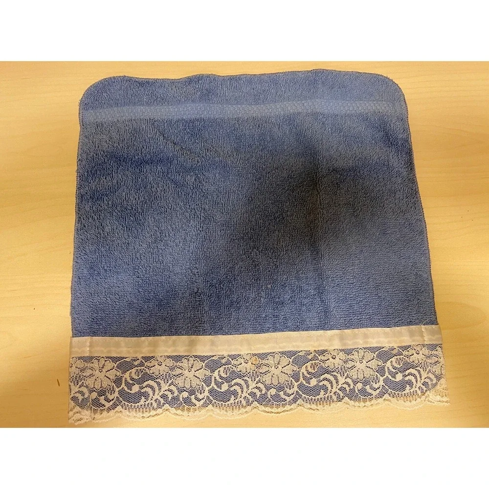 Dundee Blue Lace & Flower 3 Piece Towel Set‎ Vintage USA